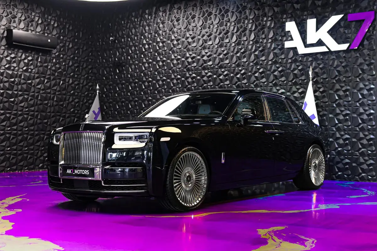 2019 Rolls-Royce Phantom