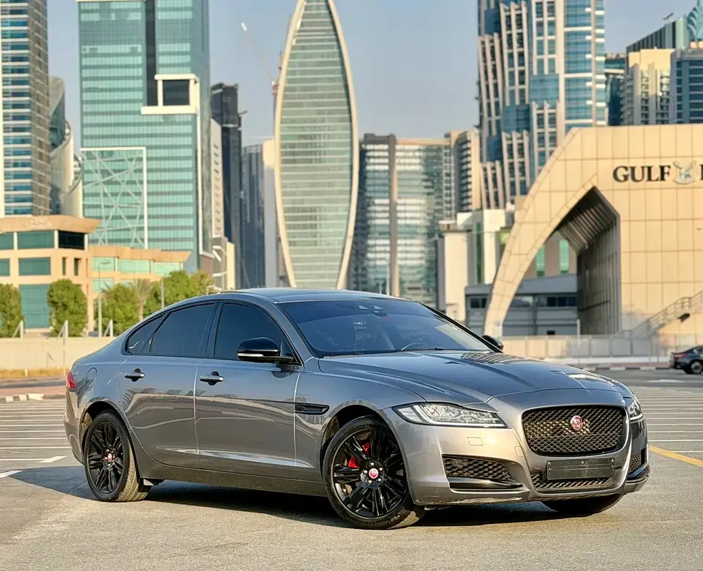 2020 Jaguar XF Premim Luxury