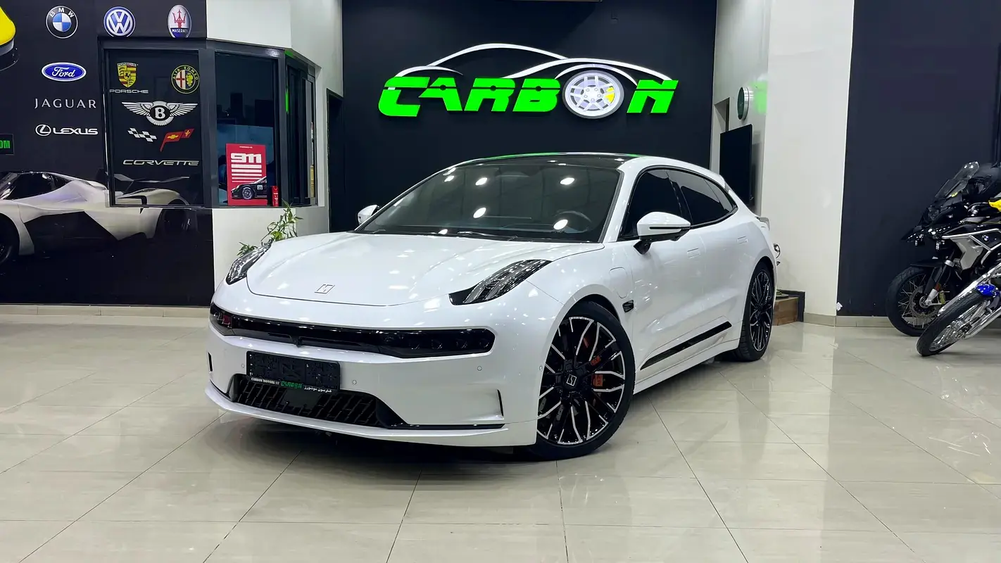 2023 Zeekr 001 Premium AWD