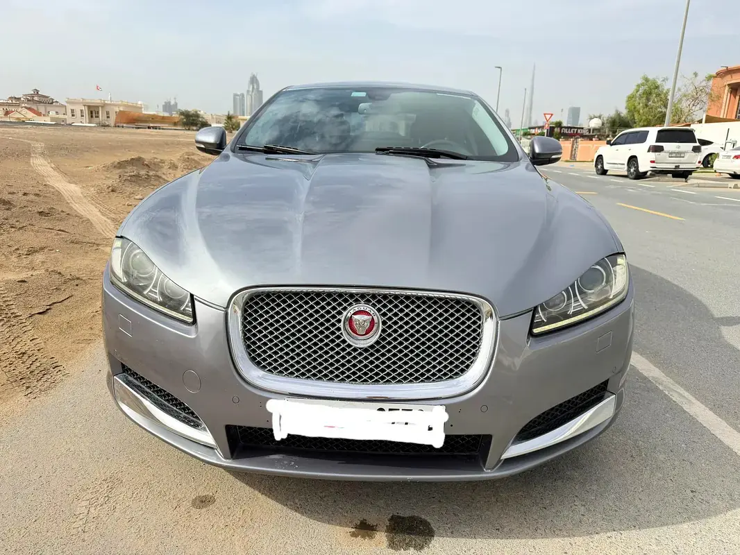 2015 Jaguar XF Luxury