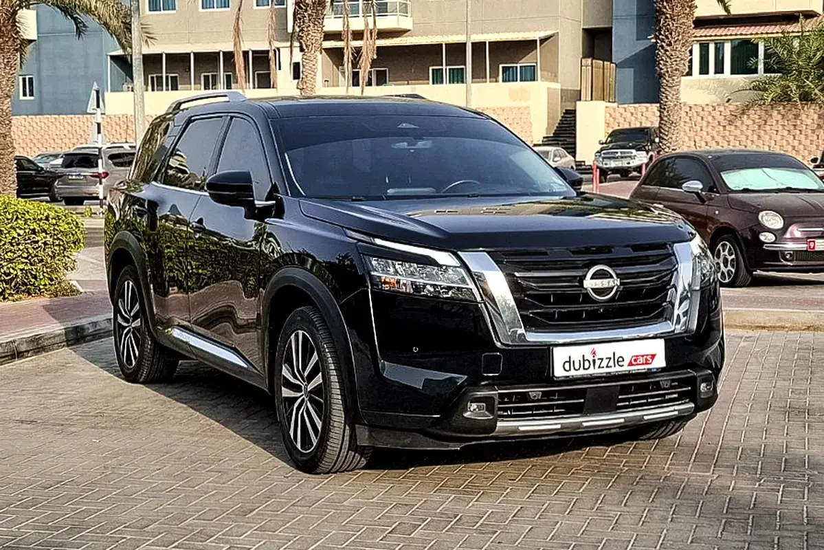 2023 Nissan Pathfinder SL