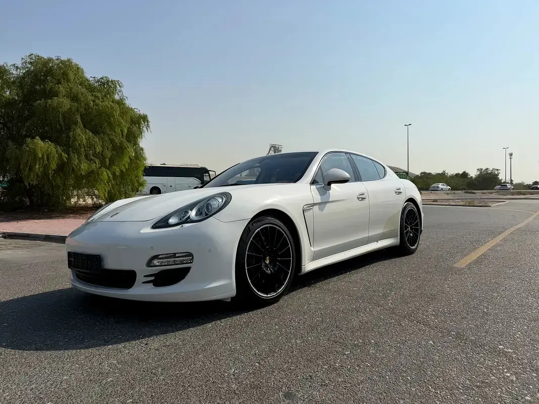 2012 Porsche Panamera Standard