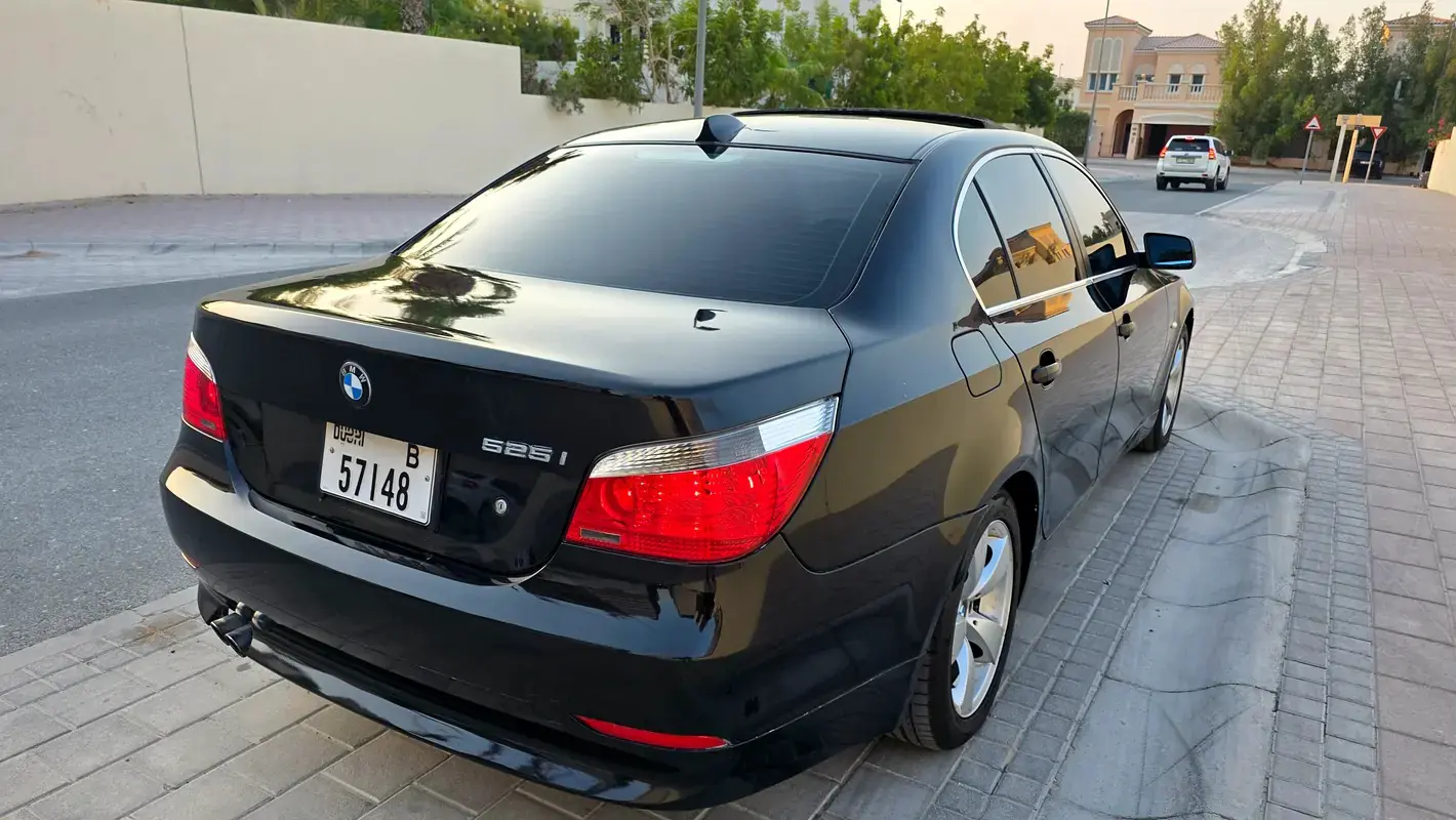 2006 BMW 5-Series 525i